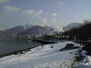 ���������L��R��]��